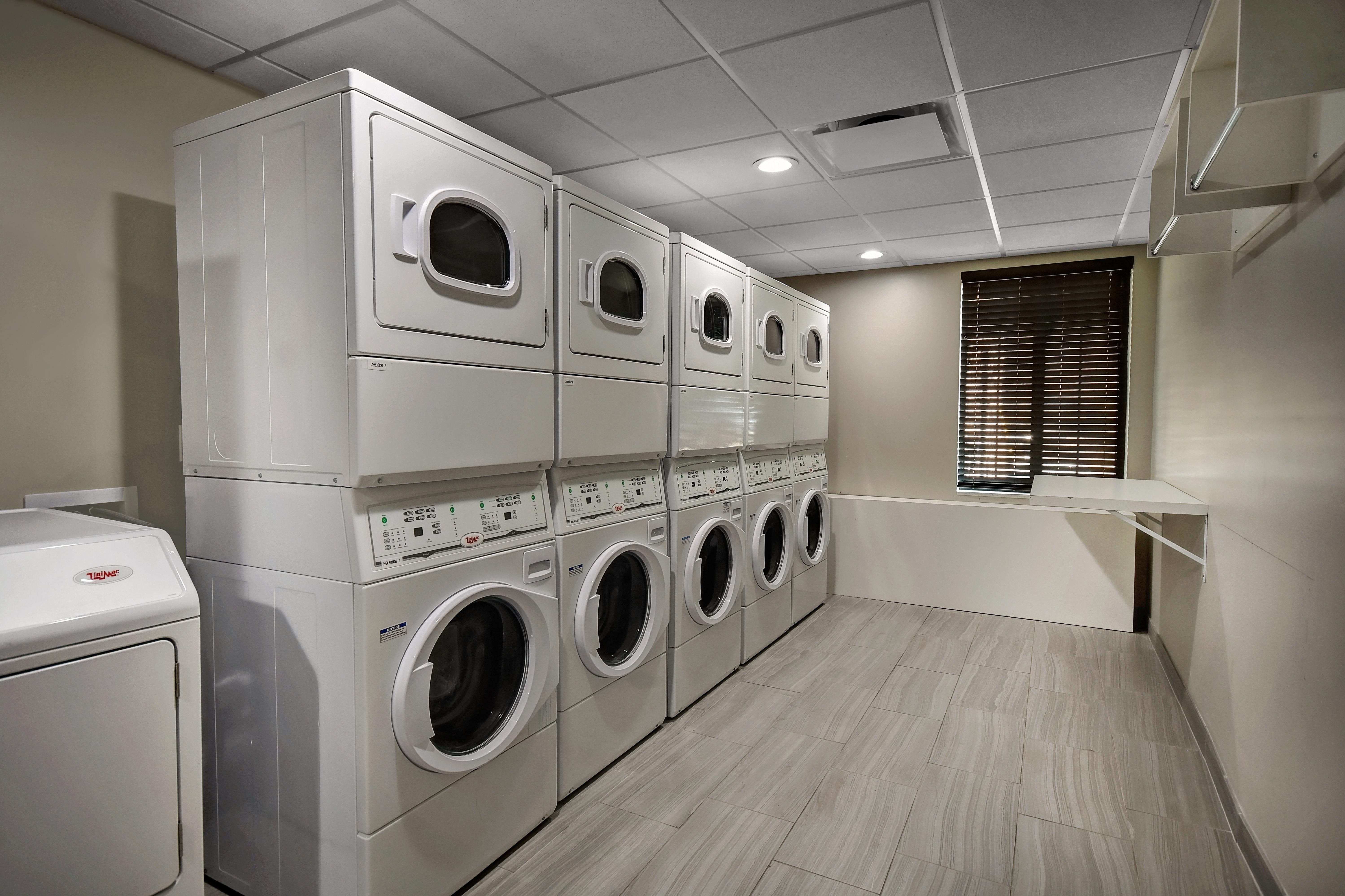 Staybridge Suites - Holland By Ihg Exteriér fotografie